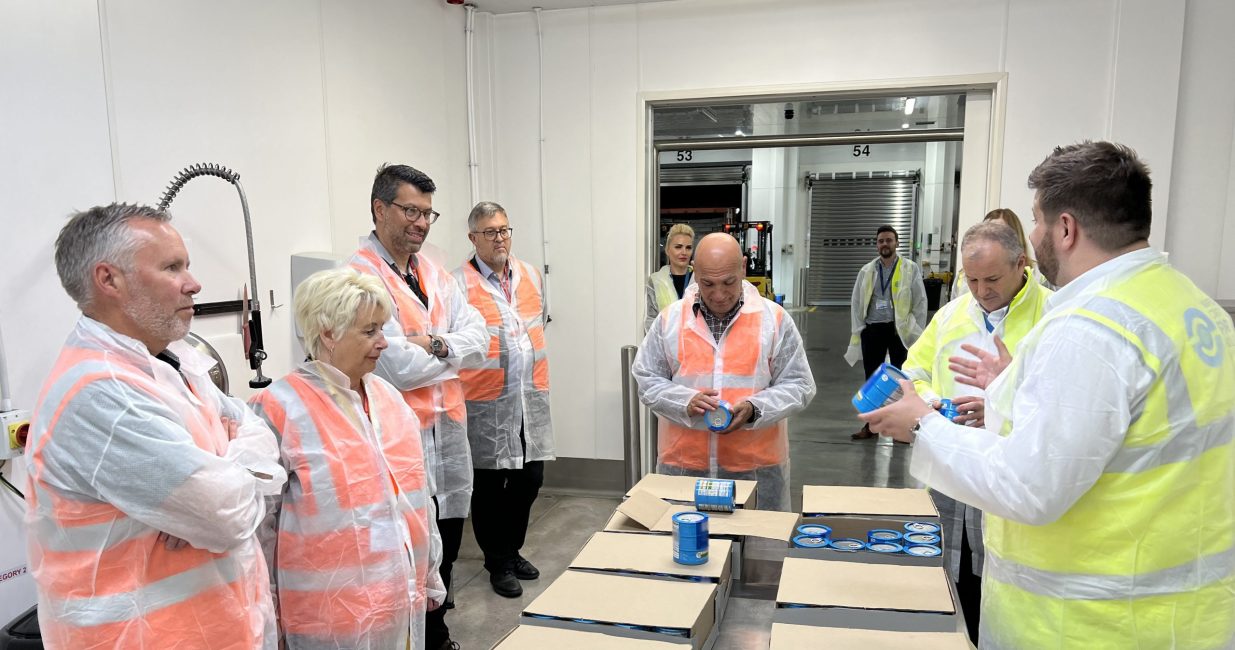 33CCE0B89D-2D2E-48AC-8E79-9AAF770847F4